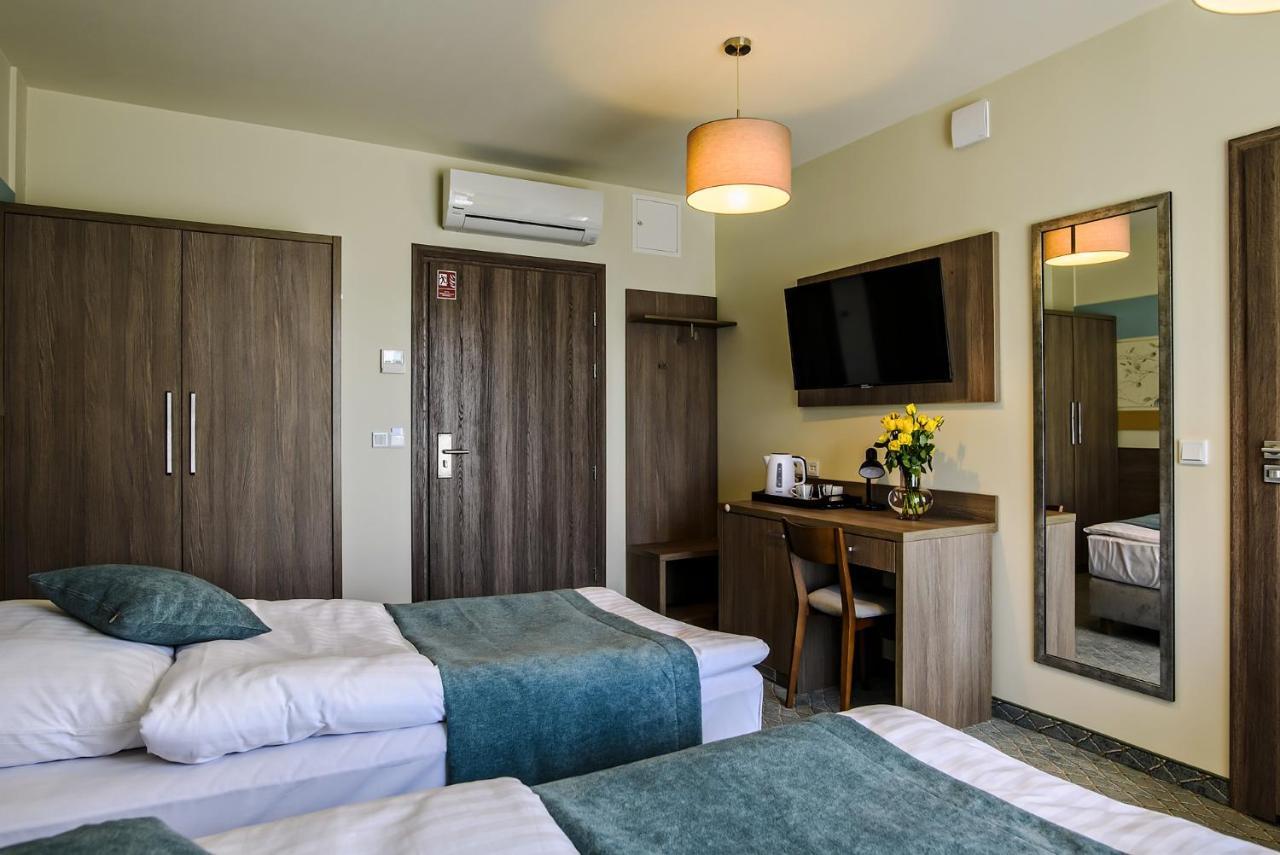 Hotel Brzozowka บุสโก-สดรูย ภายนอก รูปภาพ